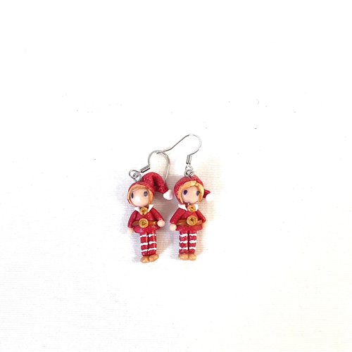Boucles d'oreilles lutins rouge et blanc, acier inoxydable et fimo,