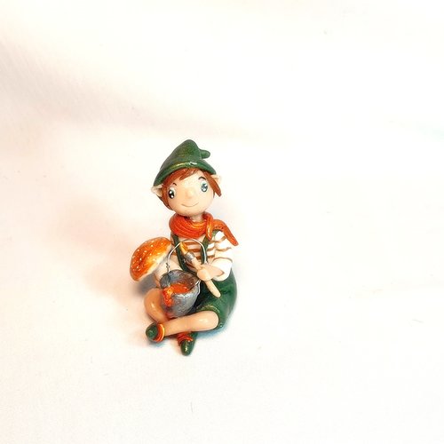 Lutin en pâte polymère fait main, lutin vert