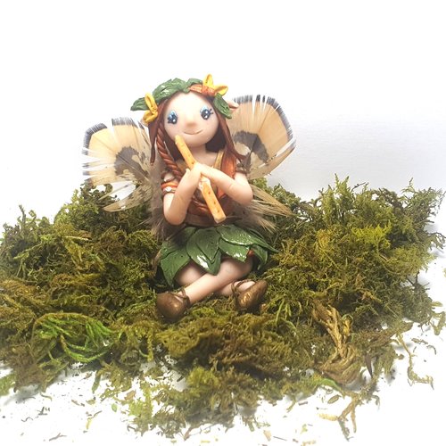 Elfe ailée, figurine fée collection pâte polymère
