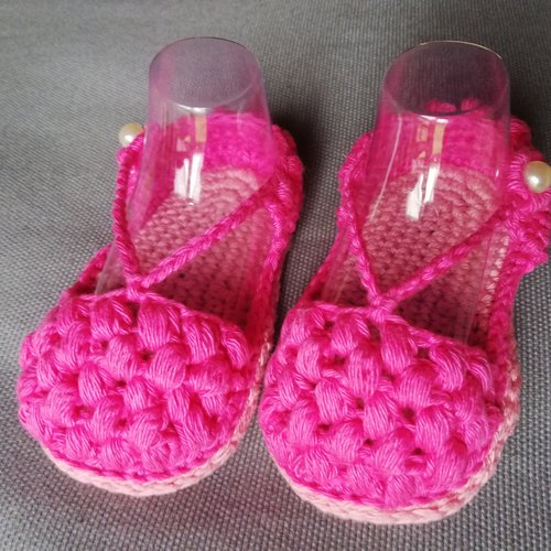 Chaussons sandales rose