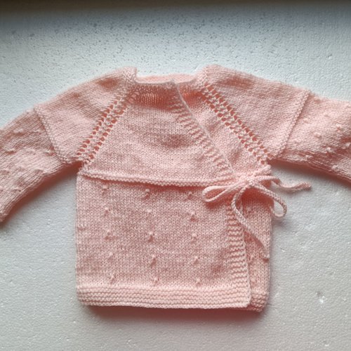 Brassière bébé tricotée main