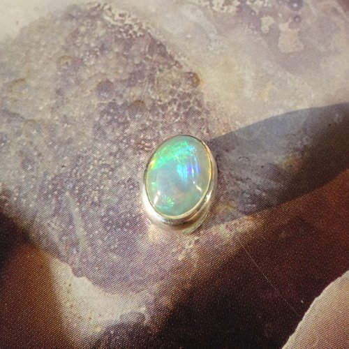 Pendentif opale, opale éthiopien, opale welo, pierre précieuse, couleur arc-en-ciel, argent massif, 925 silver ethiopian opa