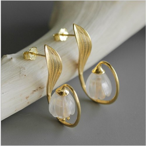 Boucles d'oreilles fleur en cristal de roche sculpté, boucles d'oreilles en vermeil