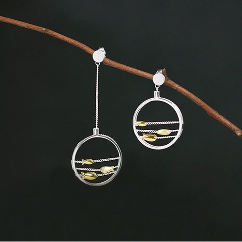 Boucles d'oreilles pendantes asymétriques en argent massif 925 motif poisson