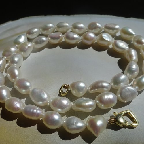 Collier perle de culture d'eau douce, perle naturelle forme baroque , couleur blanche,  custom made by hand