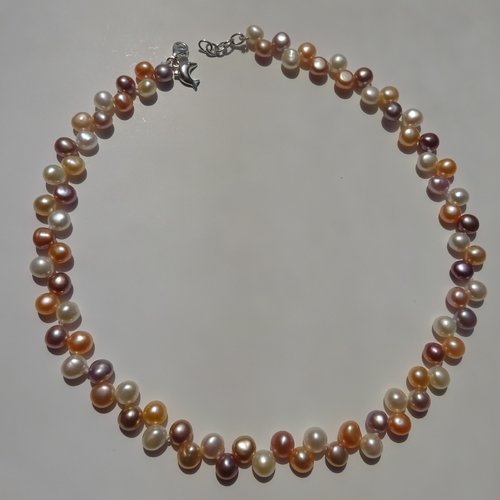 Collier choker deux rangs petites perles de culture d'eau douce, perle forme demi-ronde, tricolor, longueur réglable entre 38.5cm et 40cm