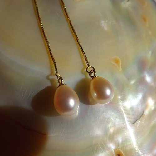 Boucles d'oreilles chaînettes en vermeil,  perle de culture,perle forme goutte, couleur rose, lustre intense