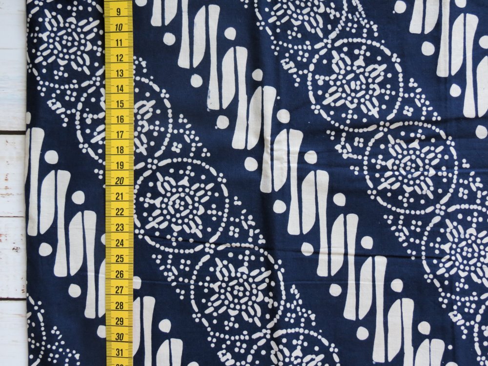 Motifs Géométriques Batik Javanais Bleu Canard 100% coton imprimé. 