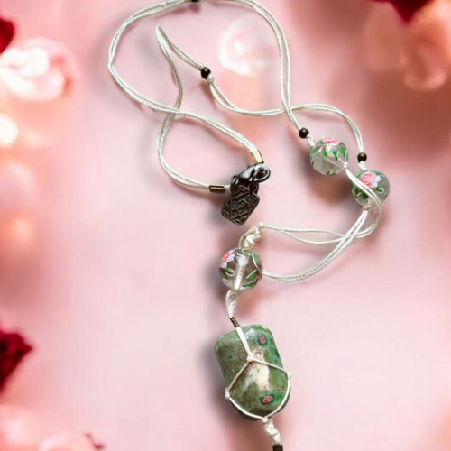 Collier style naturel (pièce unique)  pierre véritable rubis fuschite