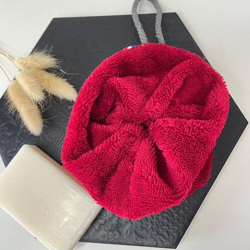 Fleur de douche éponge de bambou rouge bordeaux