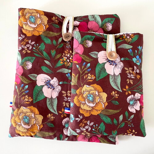 Pochette livre tissu molletonnée fermeture par un bouton, housse protection livre format poche, broché