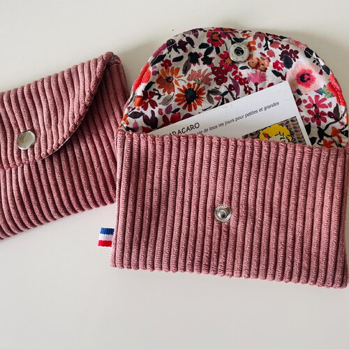 Porte cartes en velours côtelé vieux rose et coton fleuri
