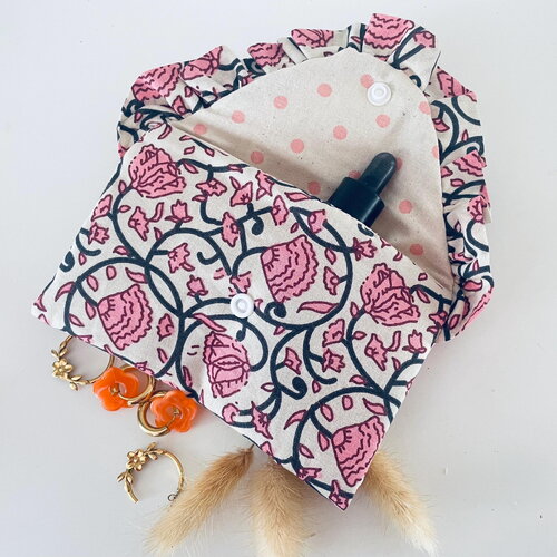 Trousse à volant bollywood – l’accessoire féminin et élégant