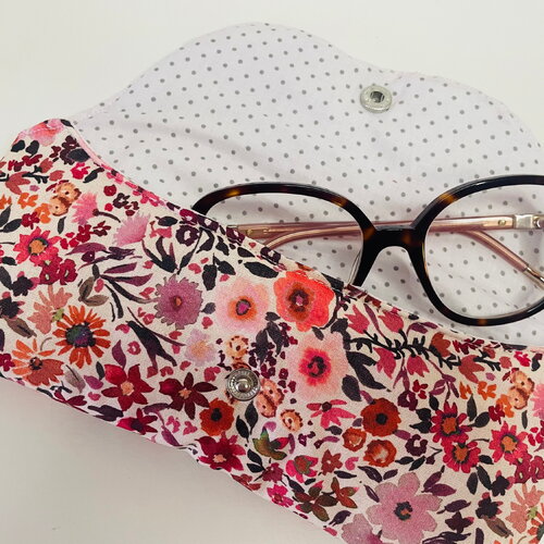 Étui à lunettes petites fleurs