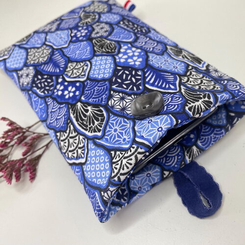 Pochette en tissu pour téléphone portable (max. 8,5cm de largeur)