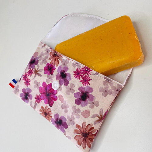 Pochette à savon ou shampooing solide petites fleurs aster de printemps
