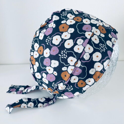 Calot de bloc fleurs blanche et beige