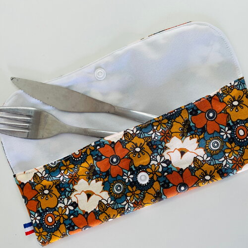 Pochette à couvert / pochette à dents