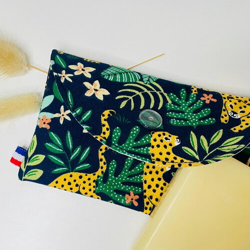 Pochette à savon ou shampooing solide léopard, graou