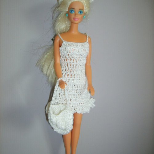 tenue pour barbie