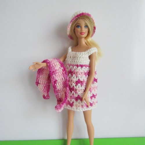 Vêtements fait main au crochet pour poupée barbie
