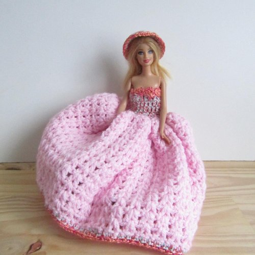 Tenue " marie " pour poupée barbie