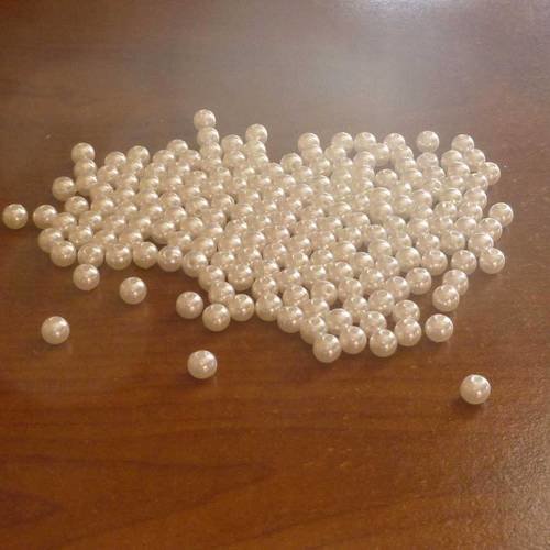150 perles rondes 6mm blanche dimension 6x5,5mm