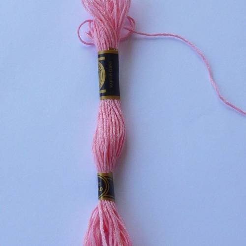 Réf.145 - échevette dmc couleur rose vif fil à broder longueur 8m