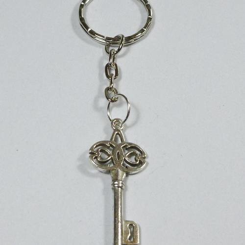 Porte-clefs en métal argenté, clef, longueur 45mm 