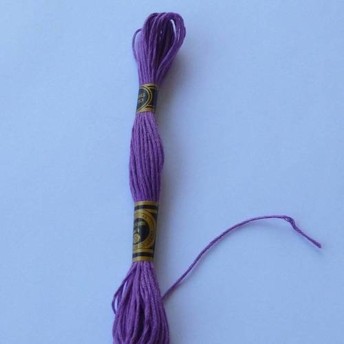 Réf.139 - échevette dmc violet fil à broder  8m