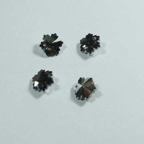 4 pendentifs fleurs, en verre, couleur noire, diamètre 15mm