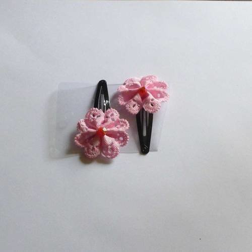 2 pinces en métal noir pour cheveux fleur rose en tissu