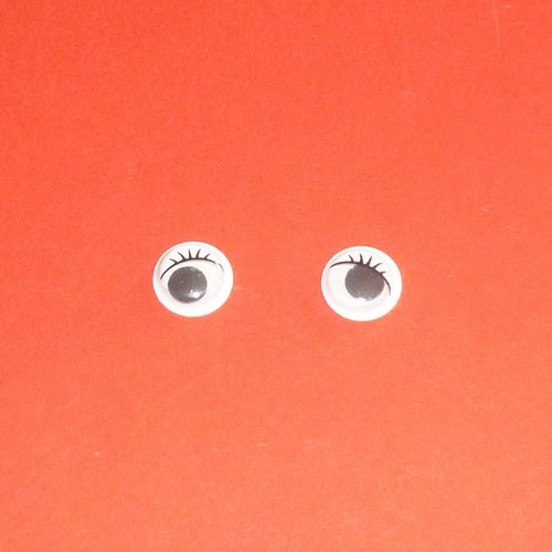 4 cabochons à yeux noirs et blancs 10mm