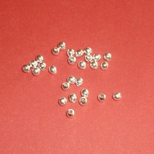 30 perles rondes argentées 4mm