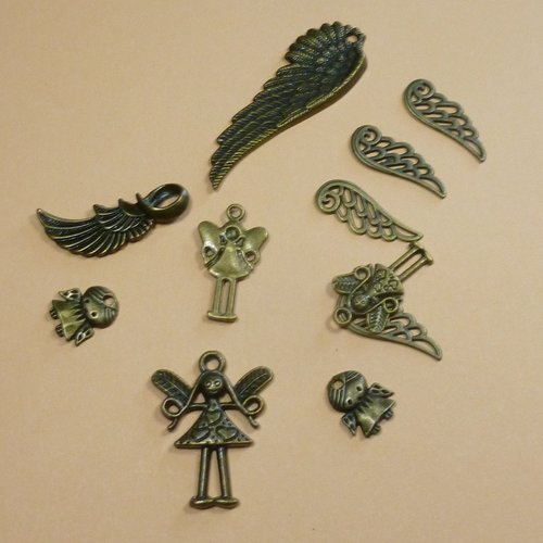 11 pendentifs ailes et fées bronze réf.52