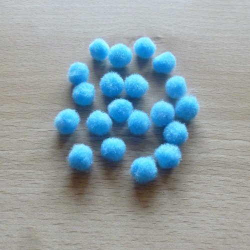 20 pompons bleu ciel 12mm