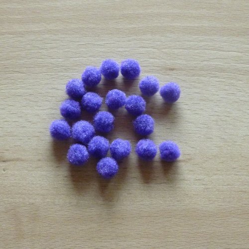20 pompons violet 12mm