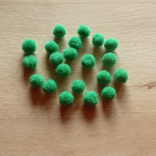 20 pompons vert foncé 12mm