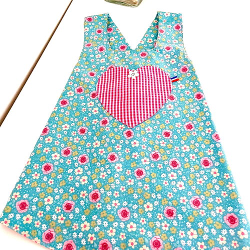 Robe tablier ou tunique ,pièce unique .