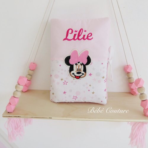 Protege Carnet De Sante Minnie Fille Rose Bebe Couture Un Grand Marche