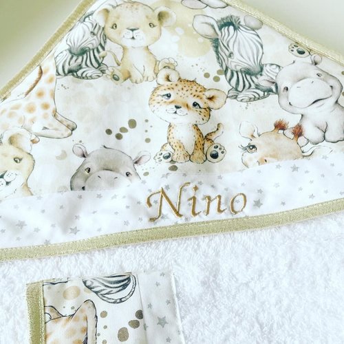 Ensemble cape de bain-gant personnalisé thème bébé animaux de la savane beige/blanc/doré