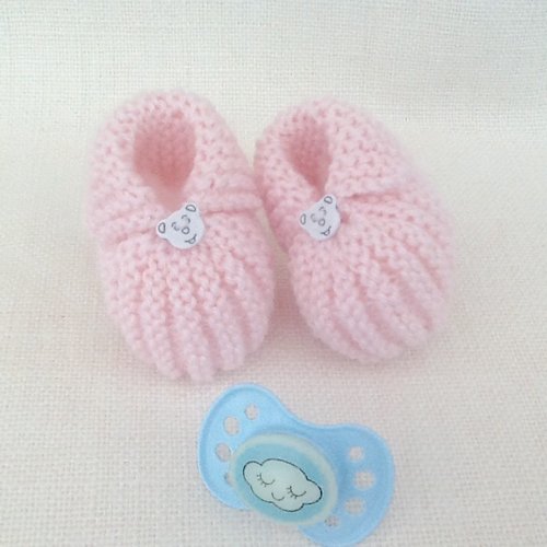 Chaussons Bebe Tricot Layette Rose Cadeau De Naissance Chaussons Naissance Un Grand Marche