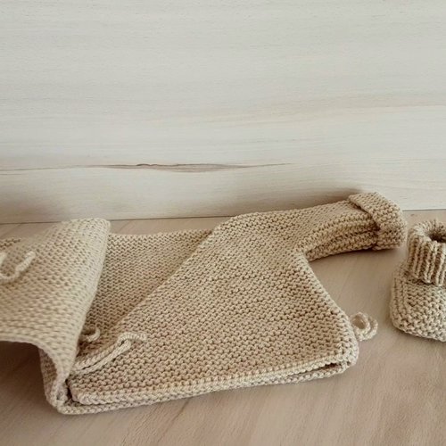 Brassière bébé gilet cache-coeur chaussons tricot laine layette cadeau naissance, naturel
