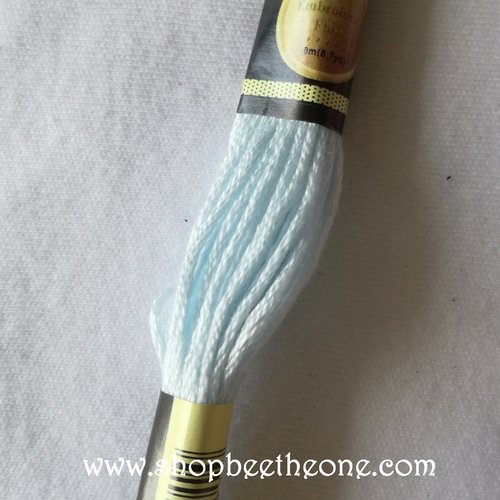 Fil à broder - équivalent n° dmc 3753 bleu clair de lune - écheveau de coton mouliné pour broderie - 8 m - 6 brins