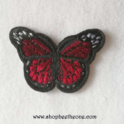 Applique écusson patch thermocollant petit papillon monarque dégradé (à coudre ou à repasser) - bordeaux/rouge