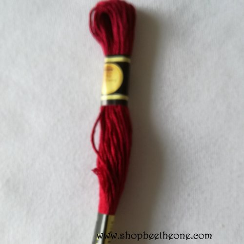 Fil à broder - équivalent n° dmc 815 cerise - écheveau de coton mouliné pour broderie - 8 m - 6 brins