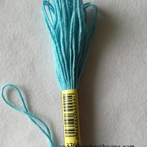 Fil à broder - équivalent n° dmc 3766 bleu vert - écheveau de coton mouliné pour broderie - 8 m - 6 brins
