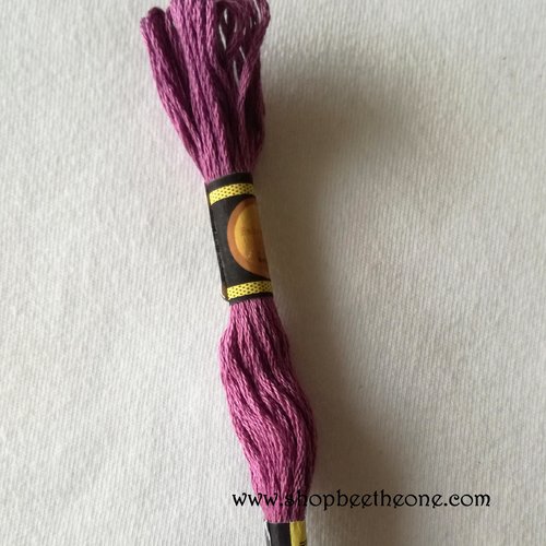 Fil à broder - équivalent n° dmc 3835 violet pourpre - écheveau de coton mouliné pour broderie - 8 m - 6 brins