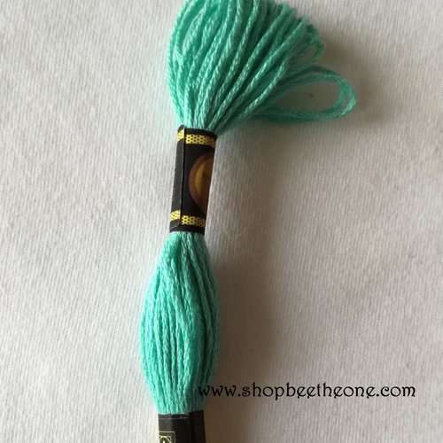 Fil à broder - équivalent n° dmc 3849 vert turquoise - écheveau de coton mouliné pour broderie - 8 m - 6 brins
