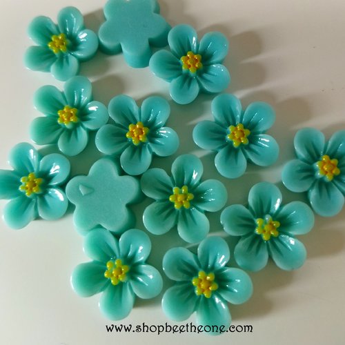 Cabochon plat "petite fleur" pour embellissement ou miniature - 18 mm - bleu/vert